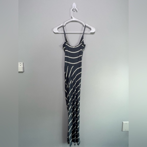 Guess XS Striped Maxi Dress - Picture 3 of 3